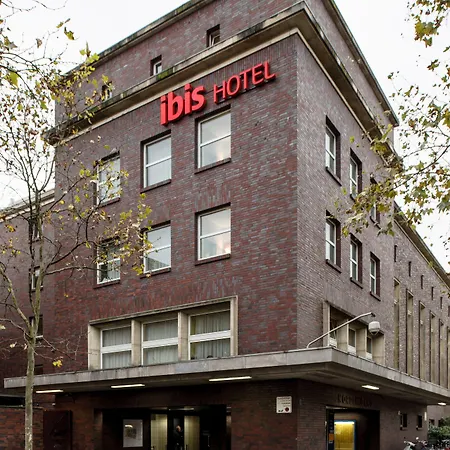 Отель Ibis Hauptbahnhof 3*