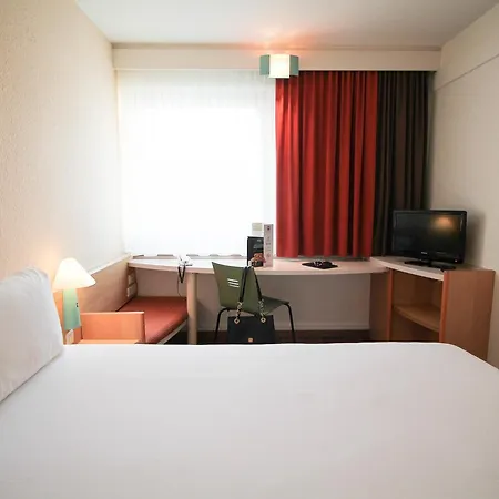 Отель Ibis Hauptbahnhof Дюссельдорф