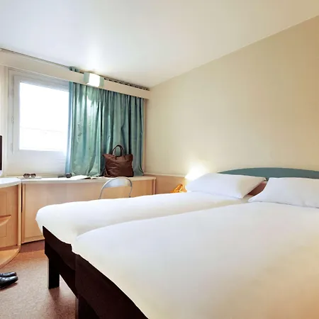 Ibis Hauptbahnhof 2*