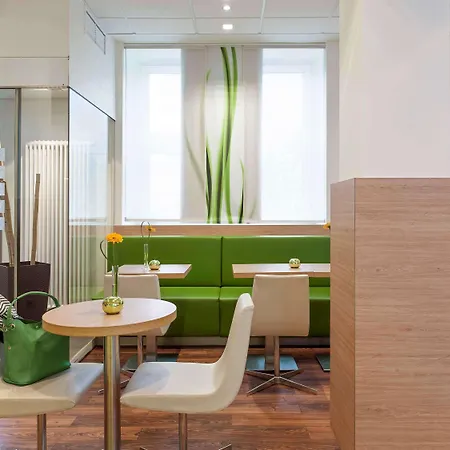 Ibis Hauptbahnhof Dusseldorf
