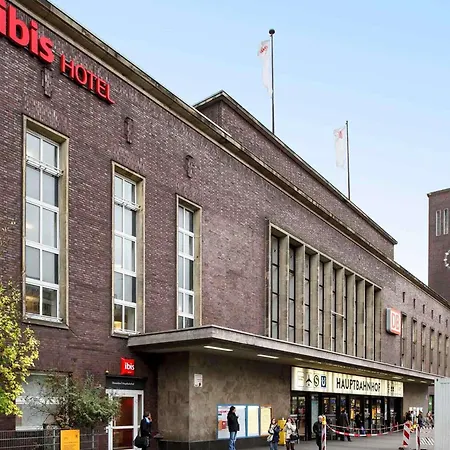 Ibis Hauptbahnhof Otel 3*