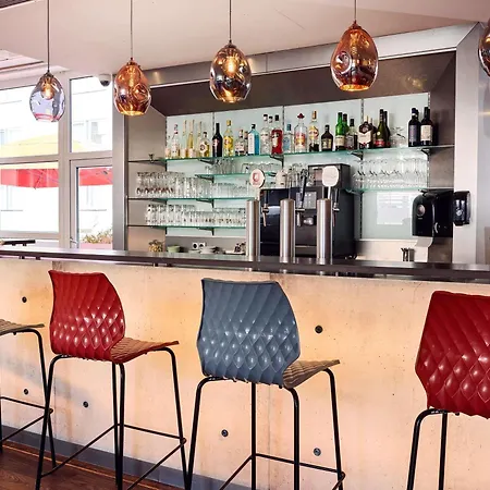 Ibis Hauptbahnhof Hotel 3*