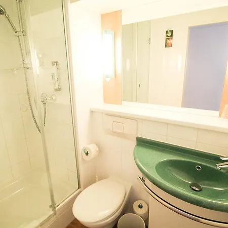 Hotel Ibis Hauptbahnhof 2*