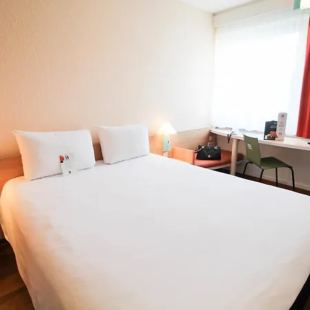 Ibis Hauptbahnhof 2*