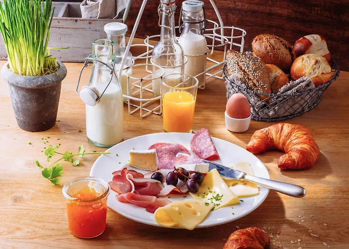 Ibis Hauptbahnhof Otel 3*