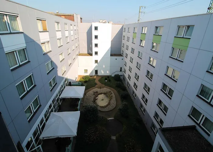 Ibis Hauptbahnhof 3*