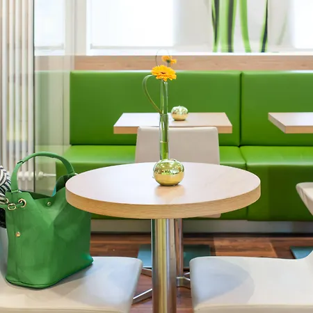 Ibis Hauptbahnhof Szálloda Düsseldorf