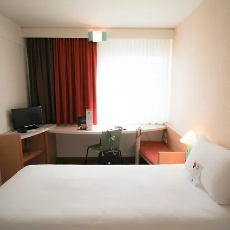 Ibis Hauptbahnhof Szálloda 3*