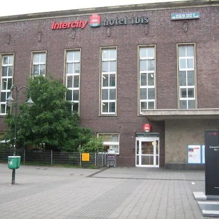 Ibis Hauptbahnhof Otel