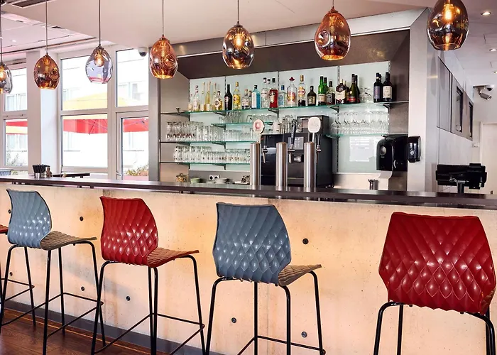 Ibis Hauptbahnhof Hotel 3*